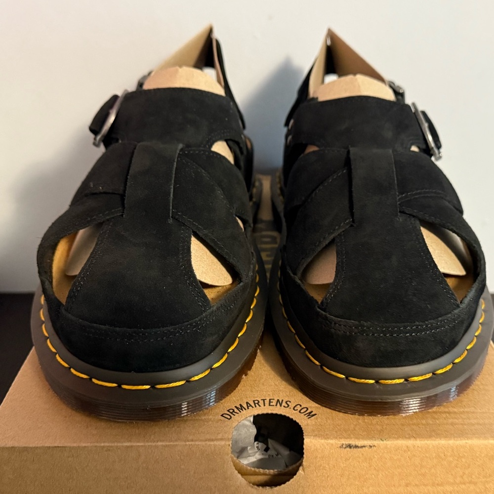 **WOMEN** BRAND NEW Dr Martens - ARCHIVE FISHERMAN SUEDE SANDALS - Sz 11 & 12 - Picture 2 of 8